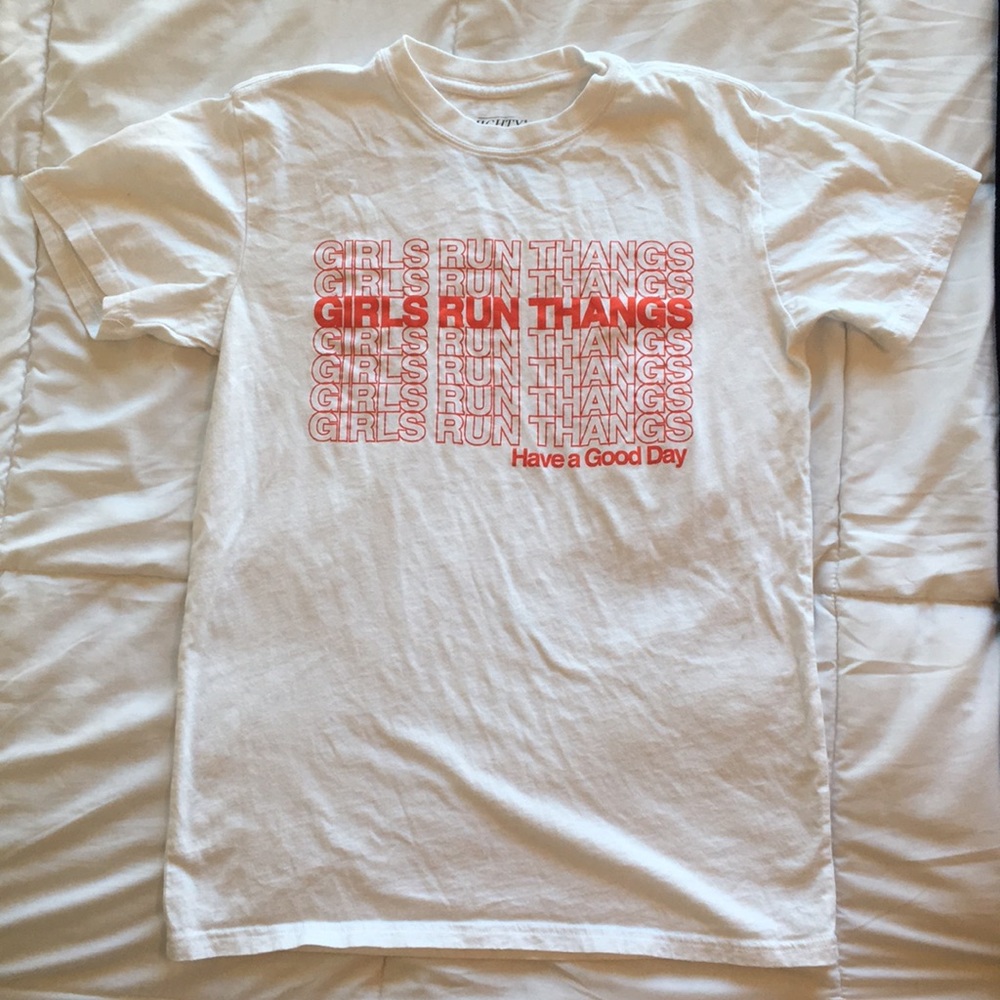 Graphic tee